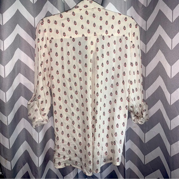 addie effortless boho crossover blouse with roll up & button sleeves - Picture 2 of 7